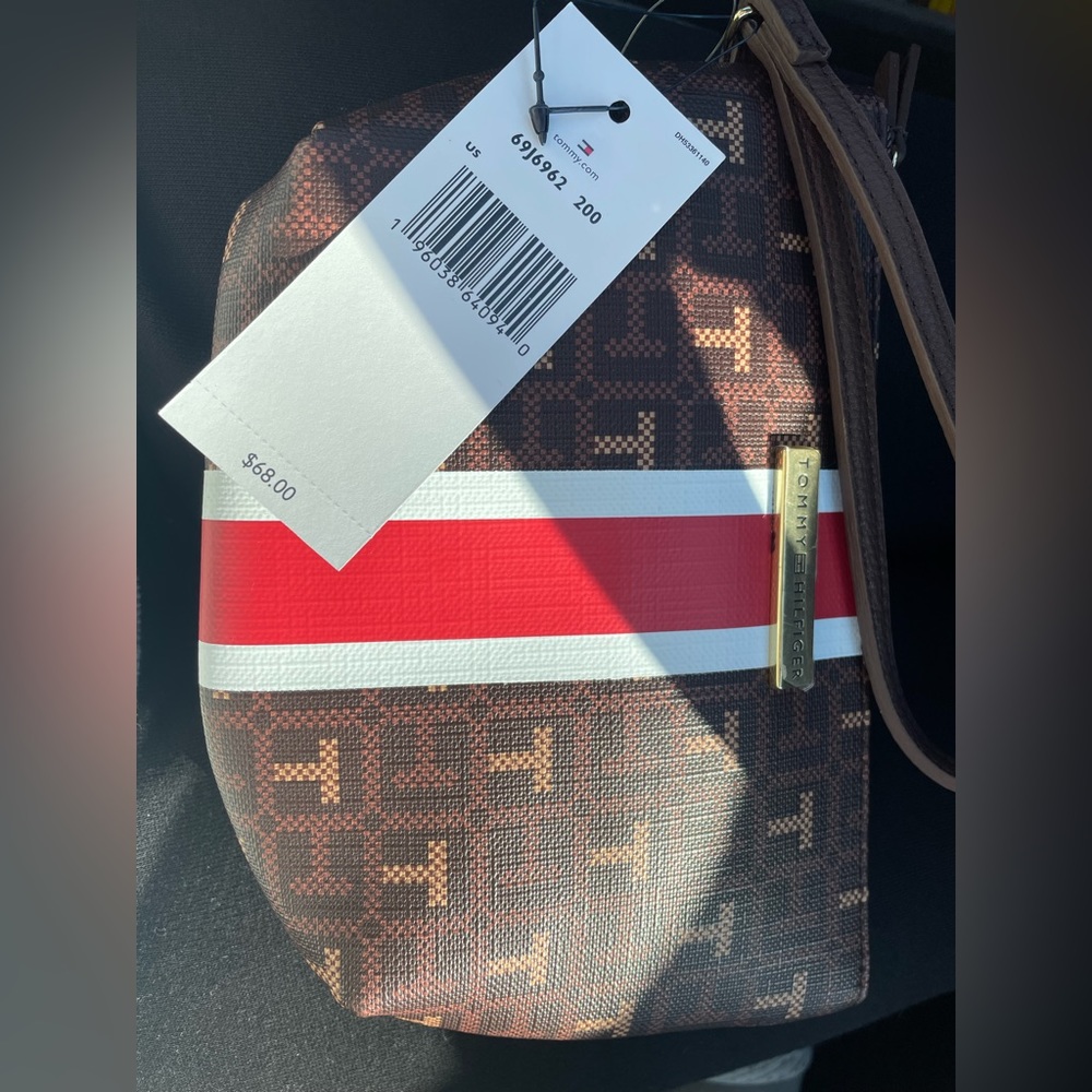 Tommy Hilfiger handbag/wallet new, with tags